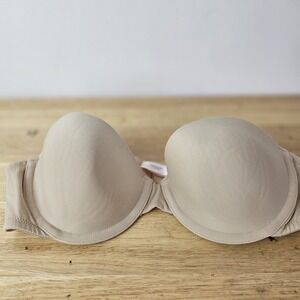 Victoria Secret Womens 36B Bra Nude Beige Strapless Underwire Smooth Lingerie